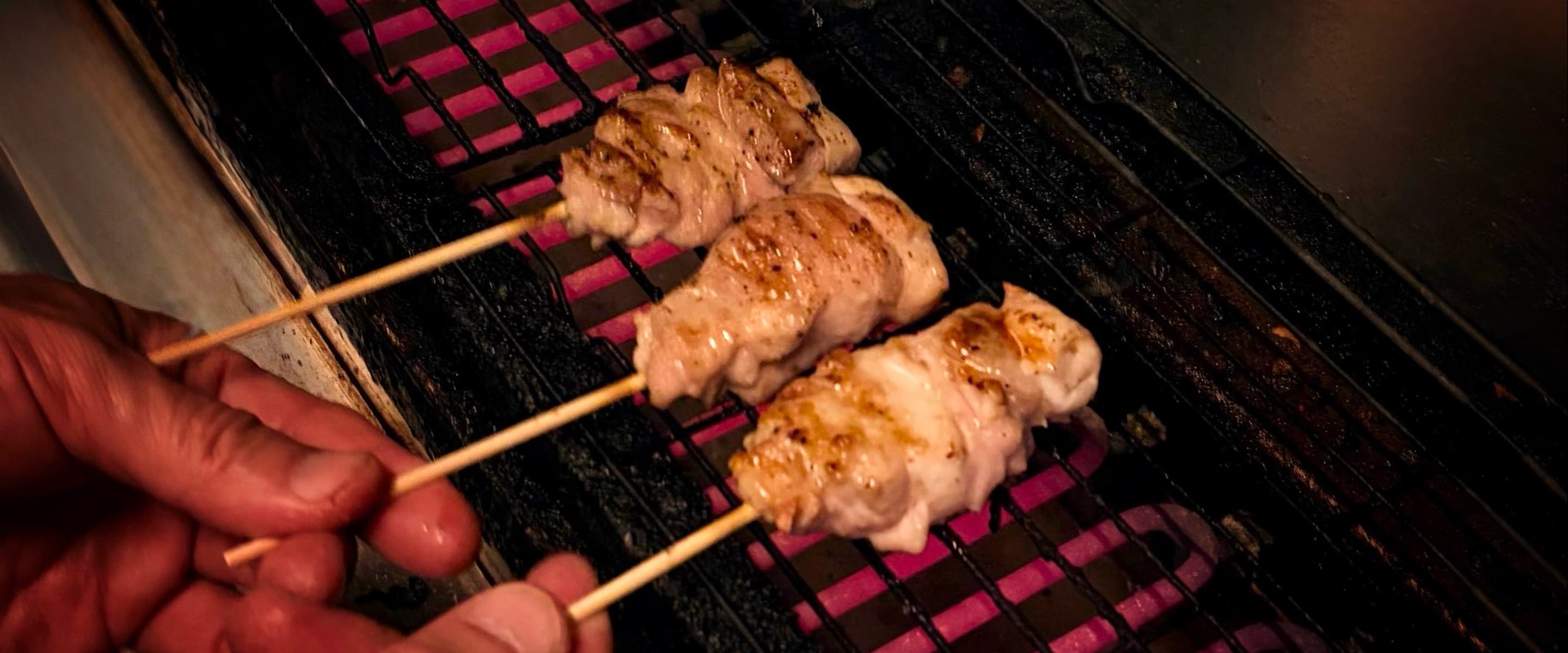 焼き鳥焼いているところ