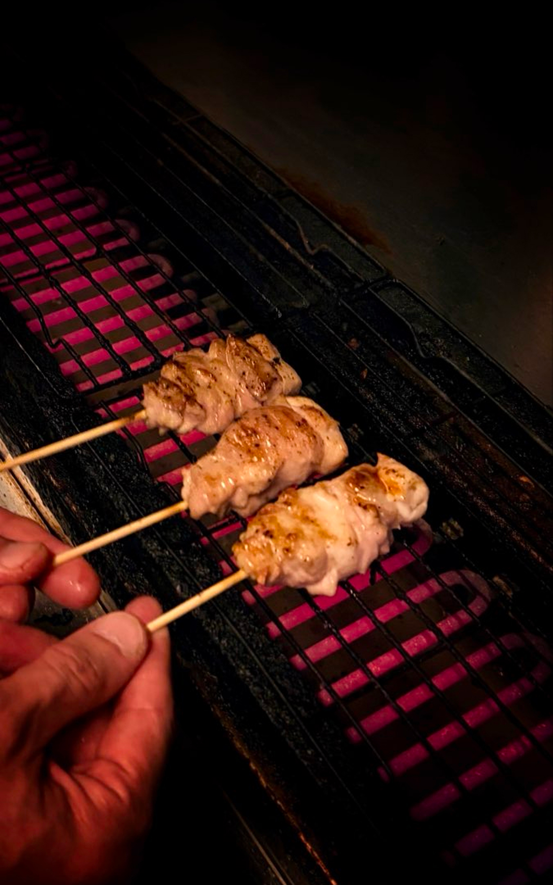 焼き鳥焼いているところ